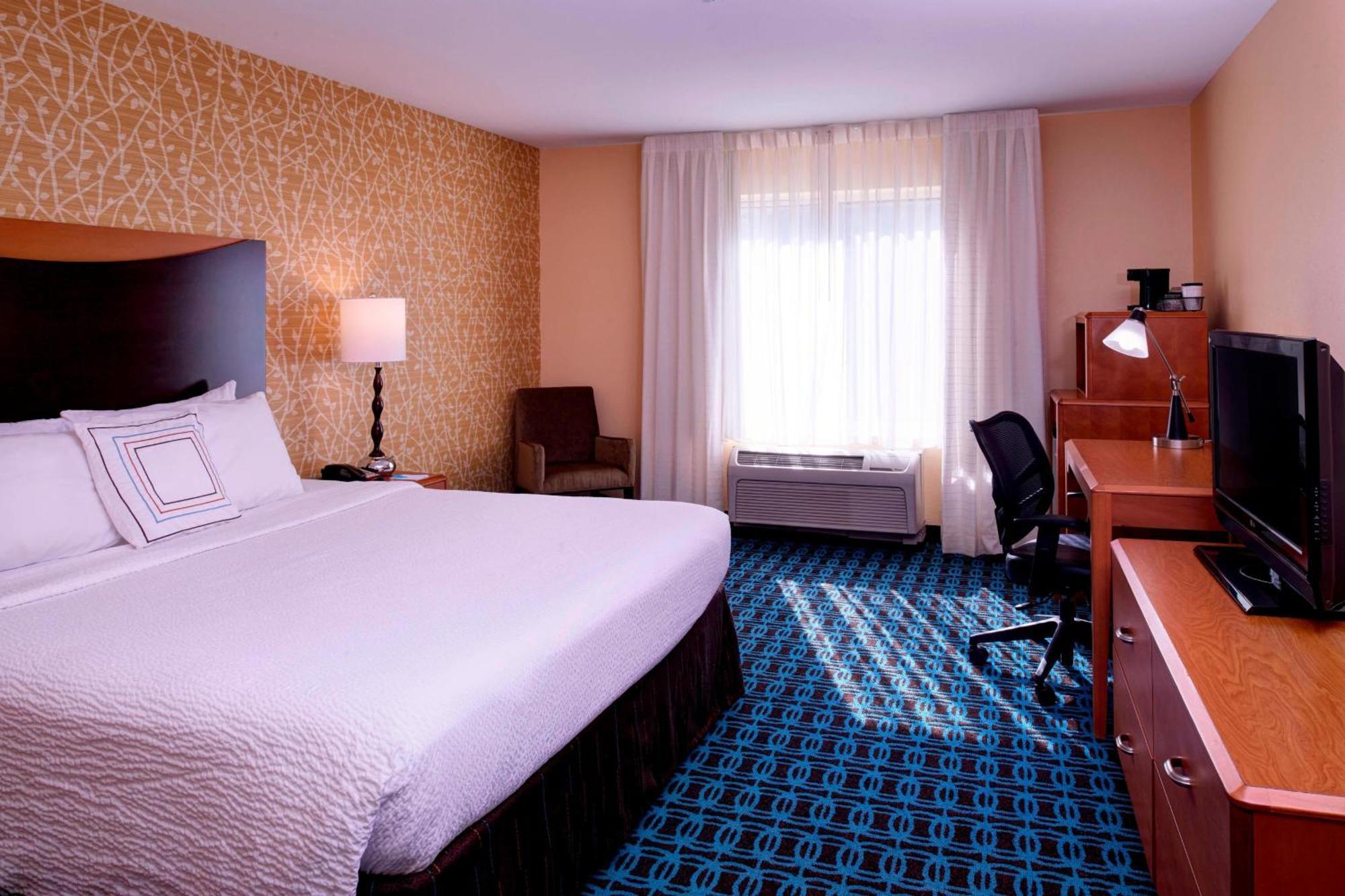 Fairfield Inn And Suites New Buffalo Exterior photo